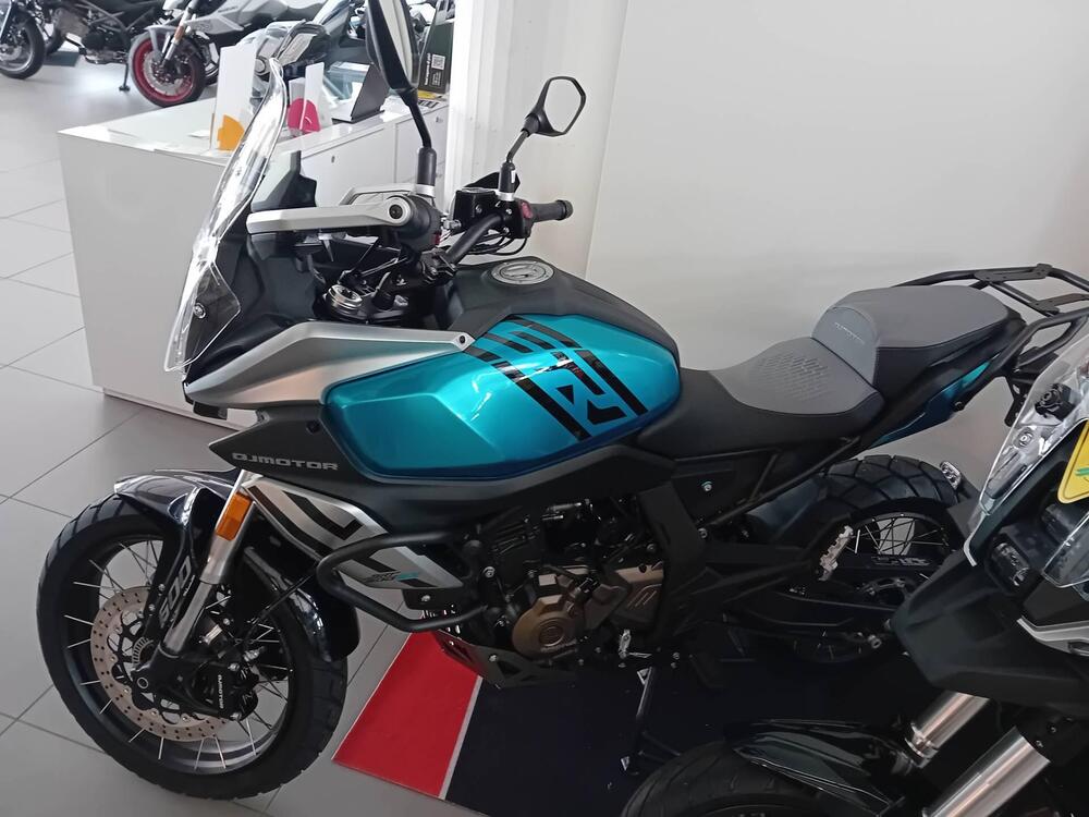 QJ Motor SRT 600 SX (2024 - 25) (10)