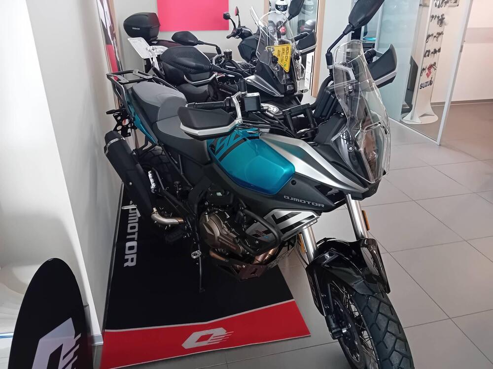 QJ Motor SRT 600 SX (2024 - 25) (11)