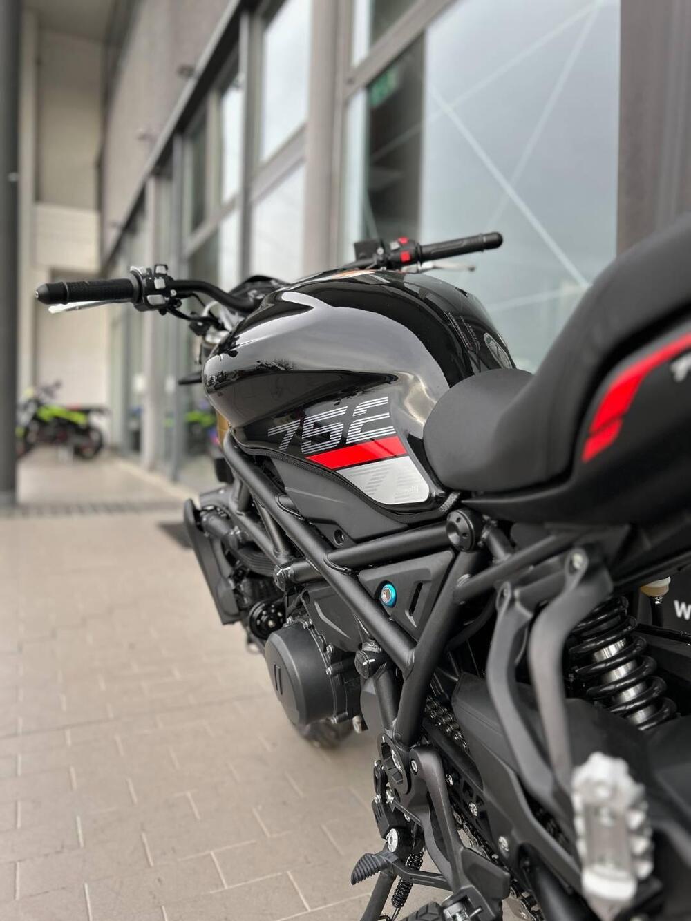 Benelli 752 S (2022 - 25) (5)