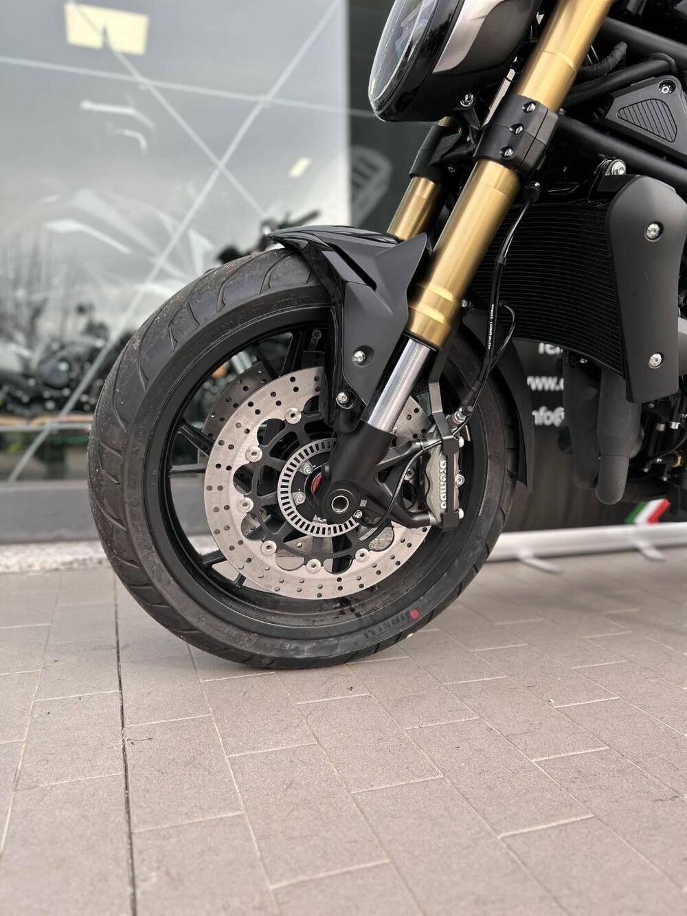 Benelli 752 S (2022 - 25) (6)