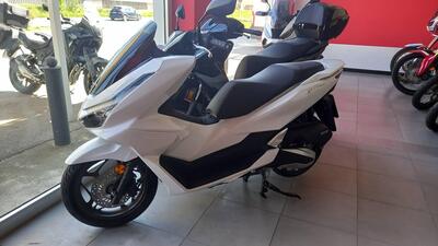 Honda PCX 125 (2025) nuova