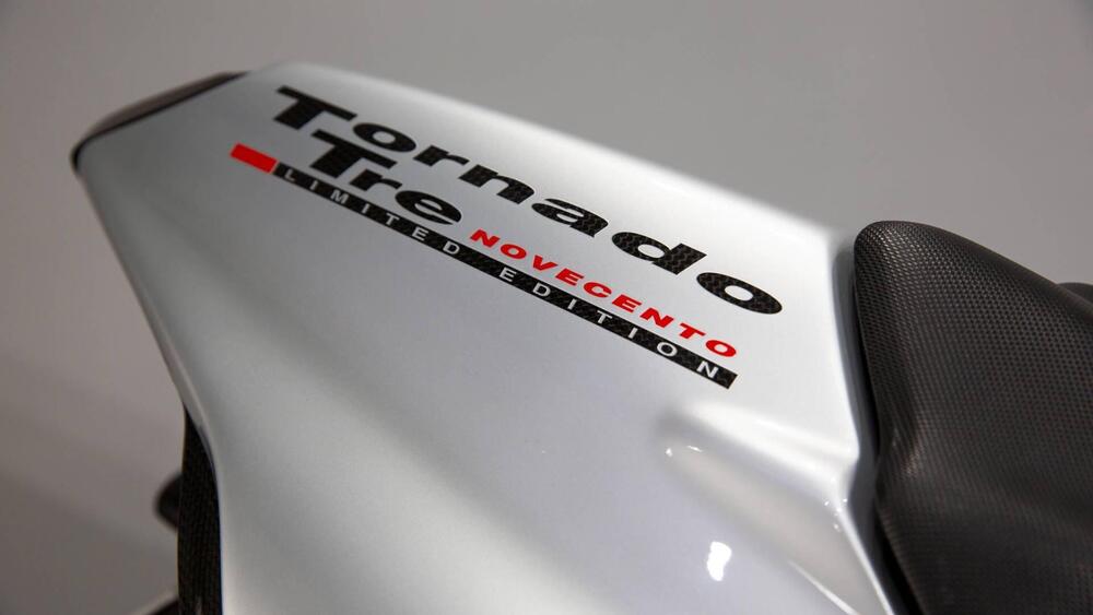 Benelli Tornado 900 Limited Edition (2000 - 05) (10)