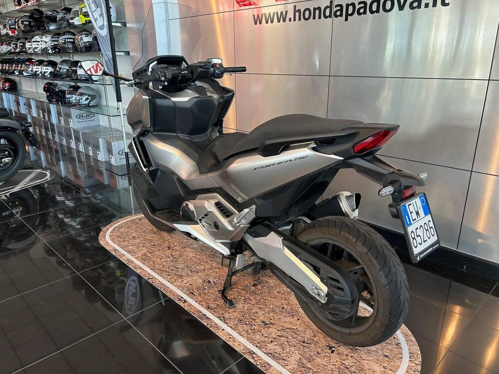 Honda Forza 750 DCT (2021 - 24) (6)