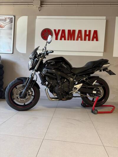Yamaha FZ6 S2 (2007 - 11) usata