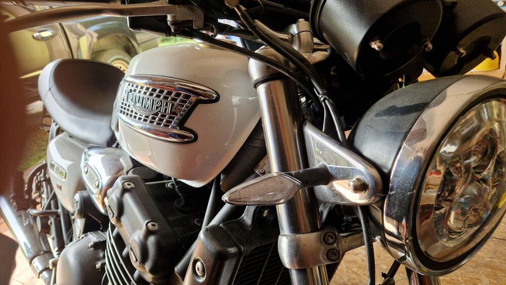 Triumph Legend TT 900 Dep. (1999 - 02) (11)