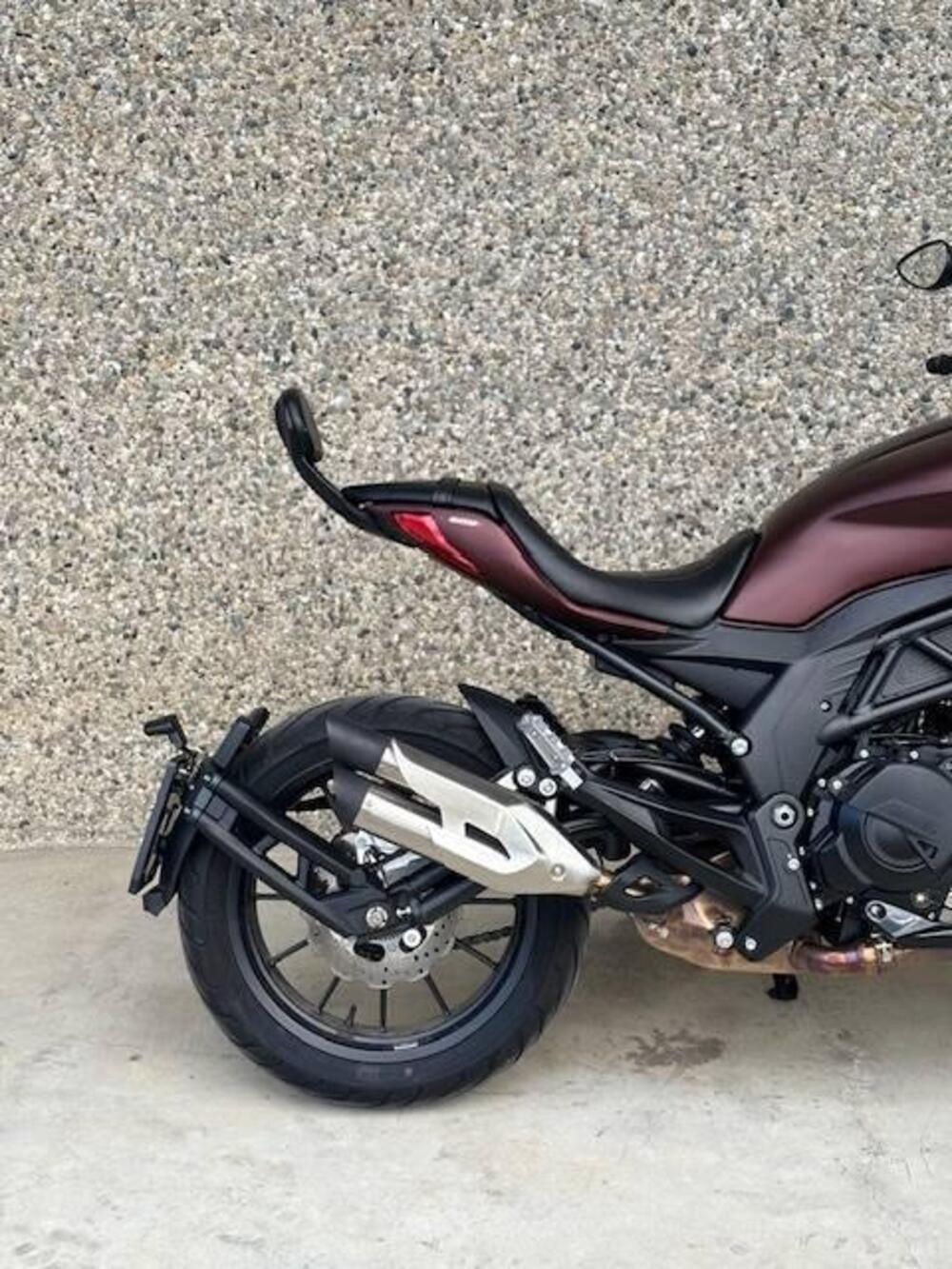 Benelli 502 C (2021 - 25) (11)