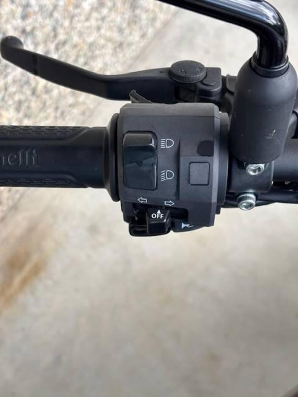 Benelli 502 C (2021 - 25) (17)