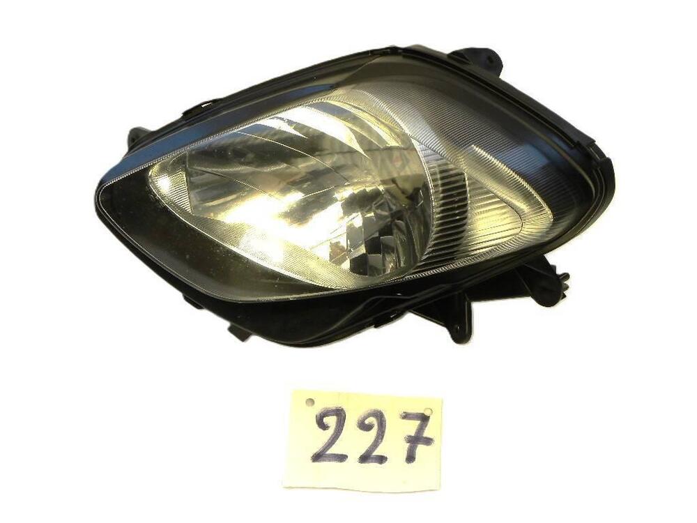 Faro anter. dx Suzuki Burgman AN 650 (n.227) (2)