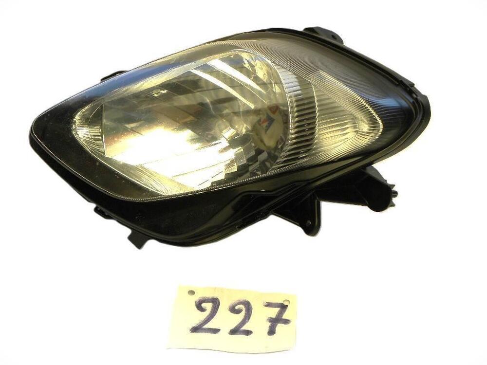 Faro anter. dx Suzuki Burgman AN 650 (n.227) (3)
