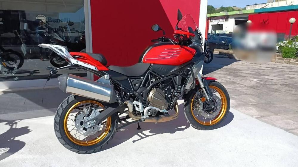 QJ Motor SRT 700 X (2024 - 25) (4)