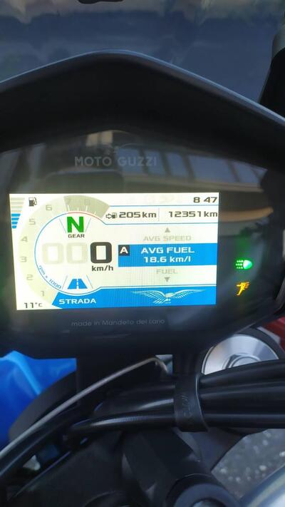 Moto Guzzi V85 TT (2021 - 23) usata