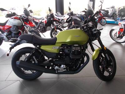 Moto Guzzi V7 Sport (2025) nuova