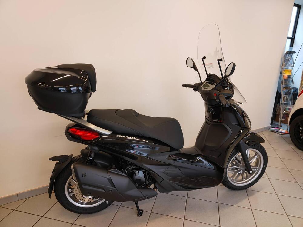 Piaggio Beverly 400 (2025) (6)