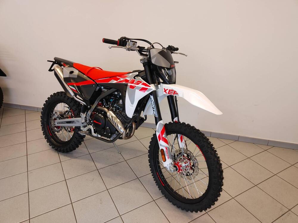 Fantic Motor XEF 125 Performance (2025 - 26) (3)