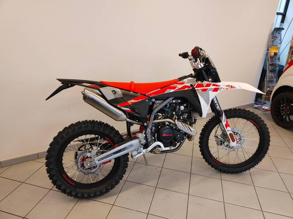 Fantic Motor XEF 125 Performance (2025 - 26) (7)