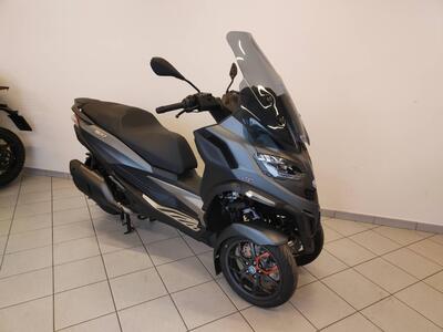Piaggio MP3 530 Hpe Exclusive (2025) nuova