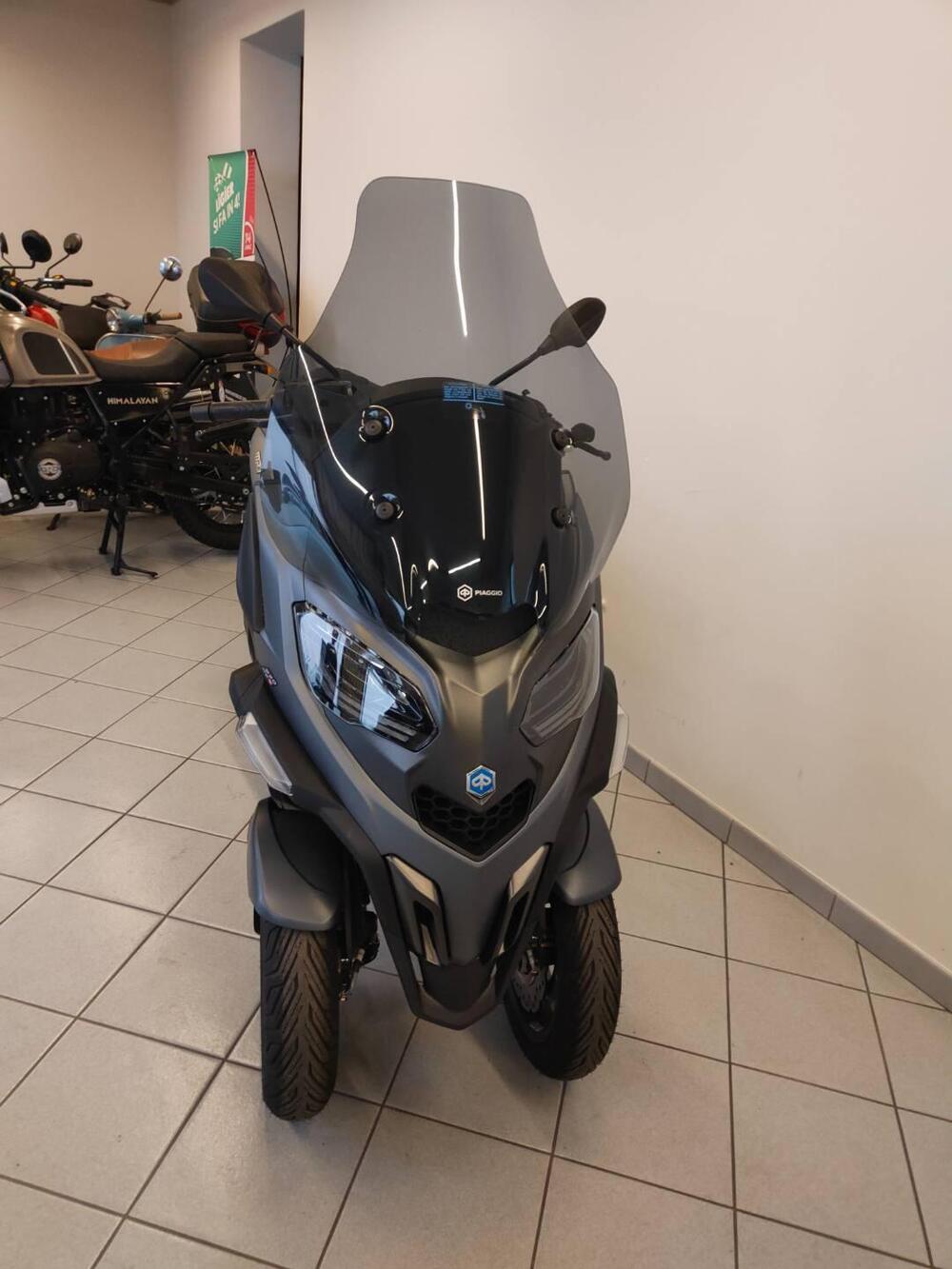 Piaggio MP3 530 Hpe Exclusive (2025) (4)