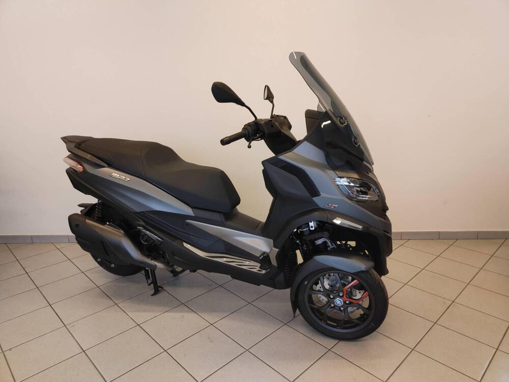 Piaggio MP3 530 Hpe Exclusive (2025) (6)