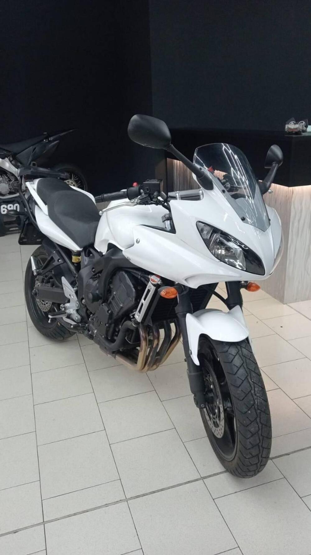 Yamaha FZ6 Fazer (2004 - 07) (2)