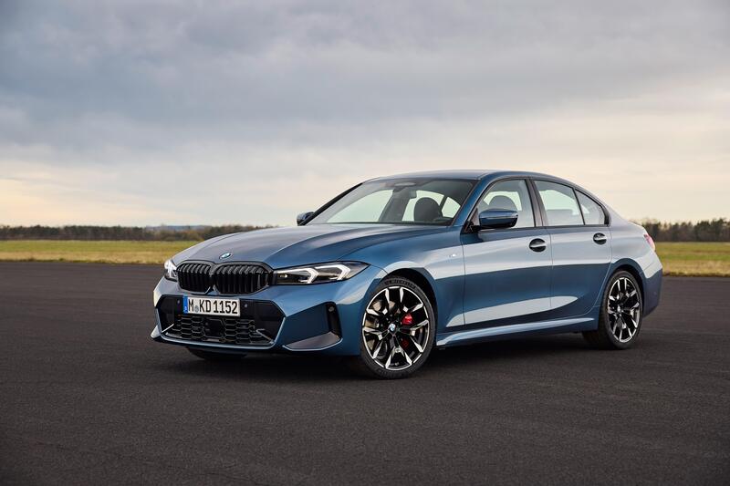 Nuova BMW Serie 3: motorizzazioni, allestimenti, optional e prezzi. Guida all&rsquo;acquisto