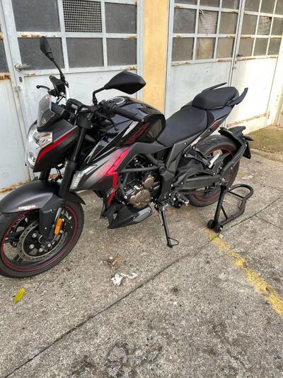 Voge Brivido 300R (2021 - 24) usata