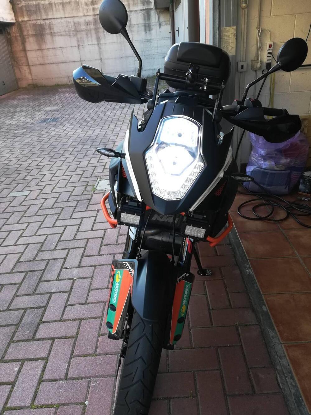 KTM 1050 Adventure (2015 - 16) (17)