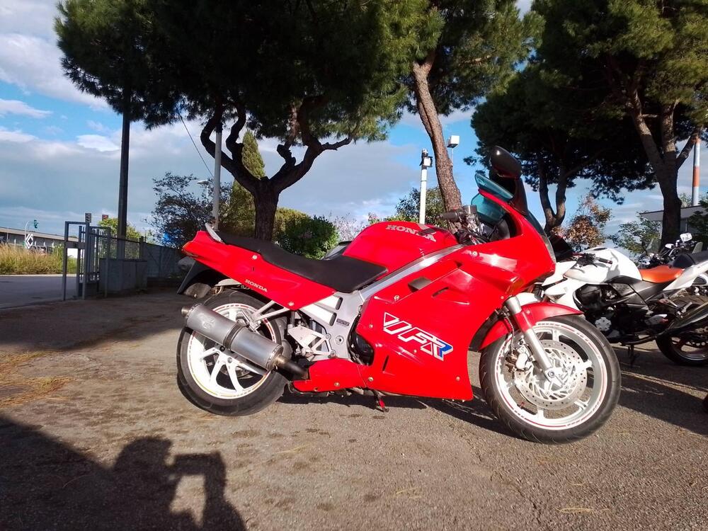 Honda vFR 750 F