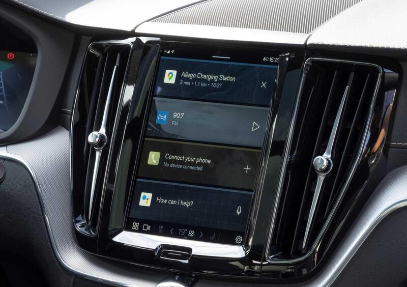 VOLVO Veicoli Commerciali XC60 (2019-->>) (15)