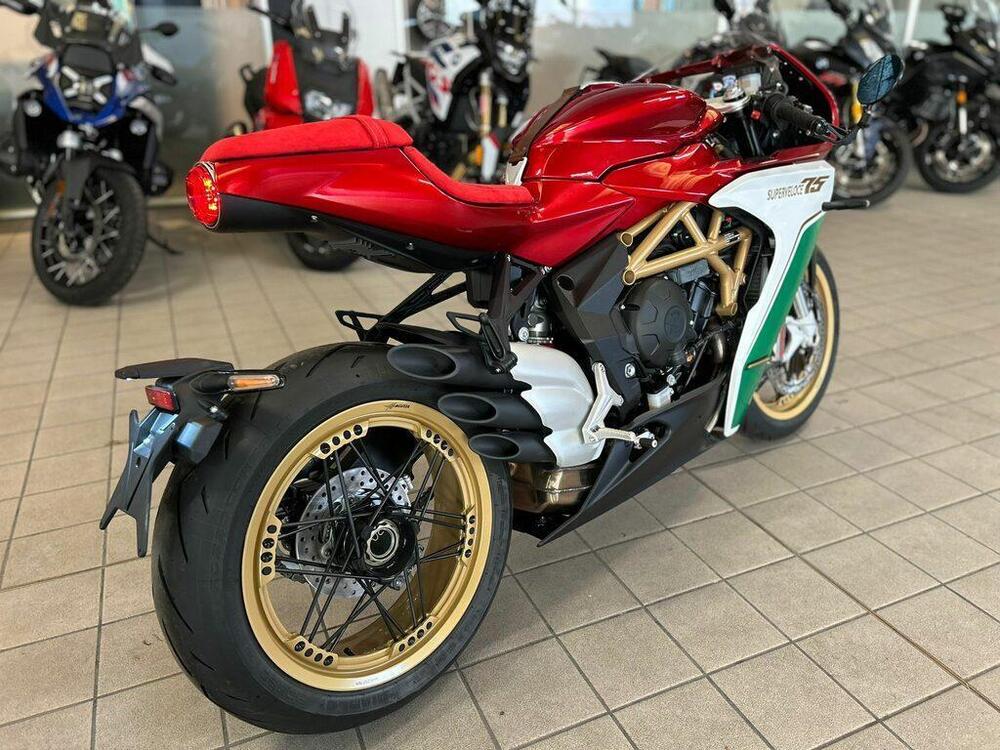 MV Agusta Superveloce 800 S (2021 - 25) (3)