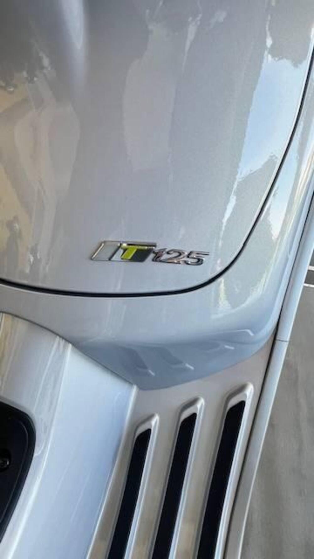 Vespa Primavera 125 Tech (2024 - 25) (2)