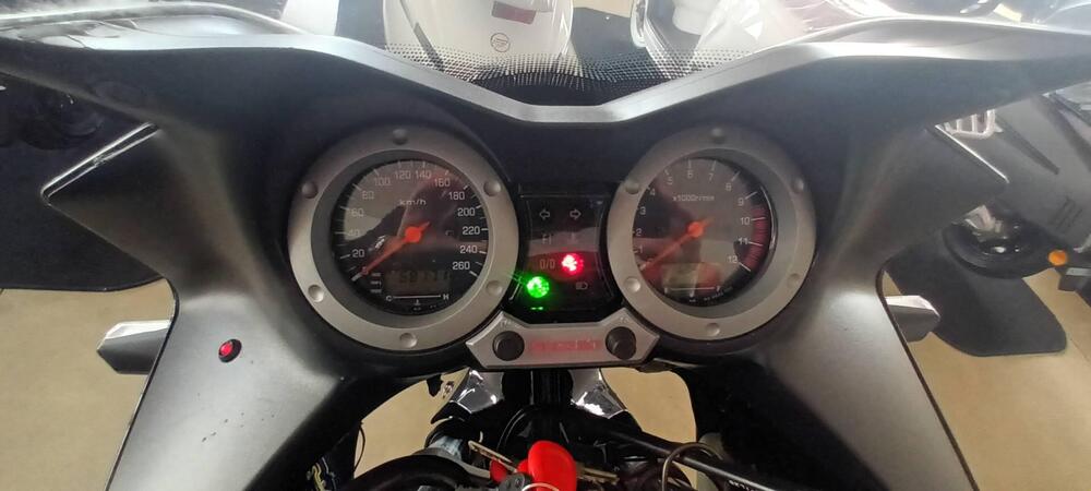 Suzuki V-Strom 1000 (2002 - 06) (5)