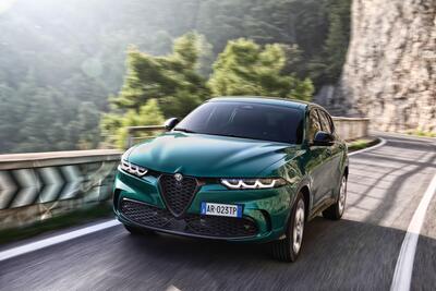 Alfa Romeo Tonale: richiamo per un difetto alla telecamera di retromarcia