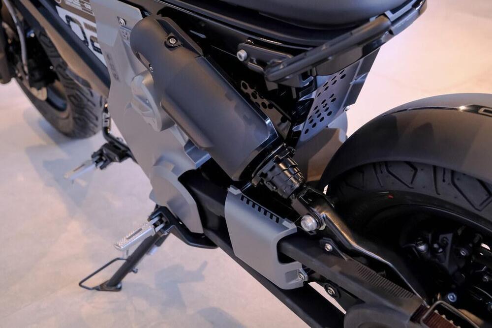 Bmw CE 02 AM (2024 - 25) (12)