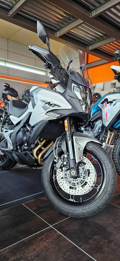 CFMOTO 700MT (2024 - 25) nuova