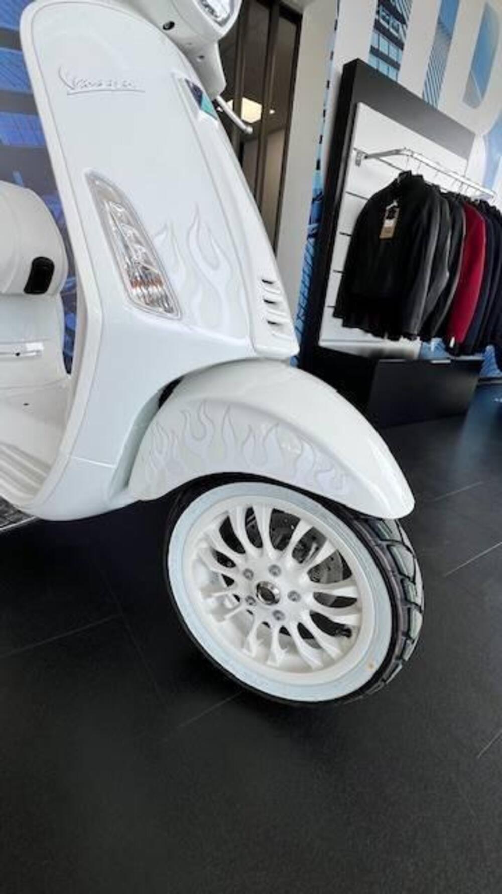 Vespa Sprint 125 Justin Bieber (2022 - 24) (3)