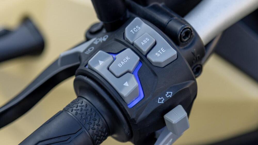 Um Italia Rockville 125 (2025) (3)