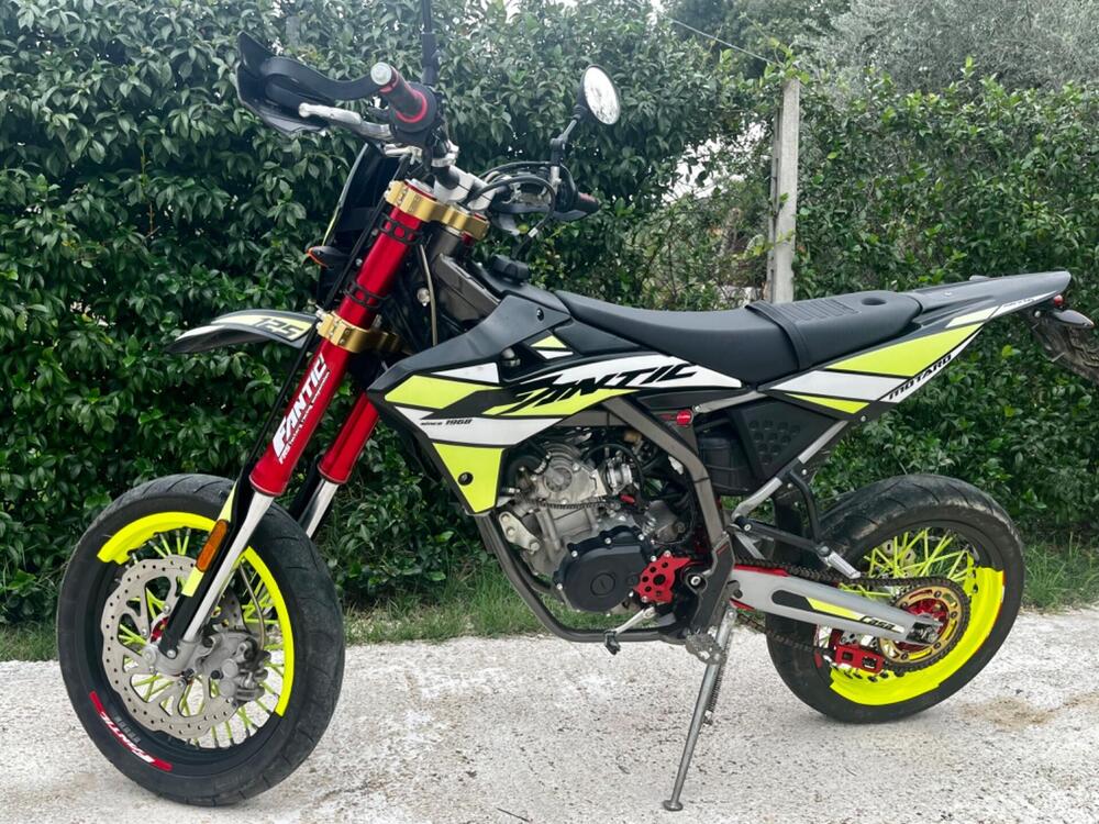 Fantic Motor Motard 125 Casa 4t (2019) (2)