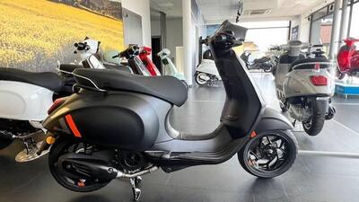 Vespa Sprint 150 S (2023 - 25) nuova