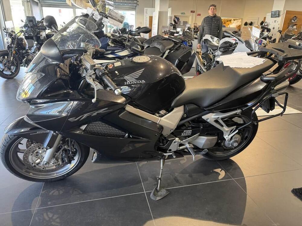 Honda VFR 800 (2006 - 13) (5)