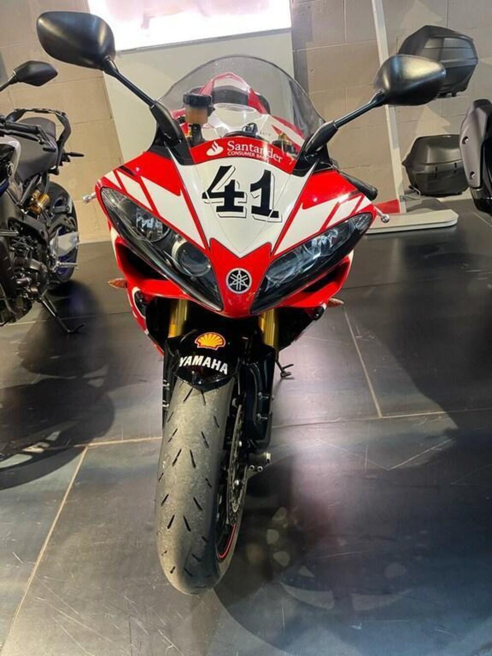 Yamaha YZF R1 (2007 - 08) (8)