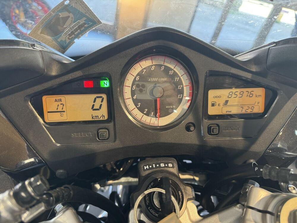 Honda VFR 800 (2006 - 13) (10)