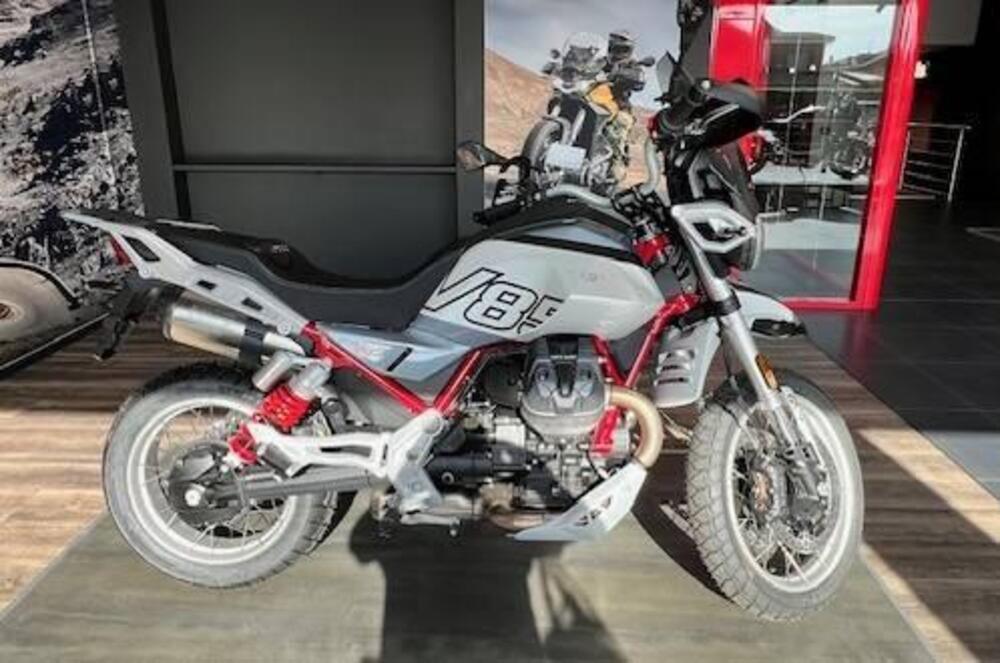 Moto Guzzi V85 TT (2024 - 25)