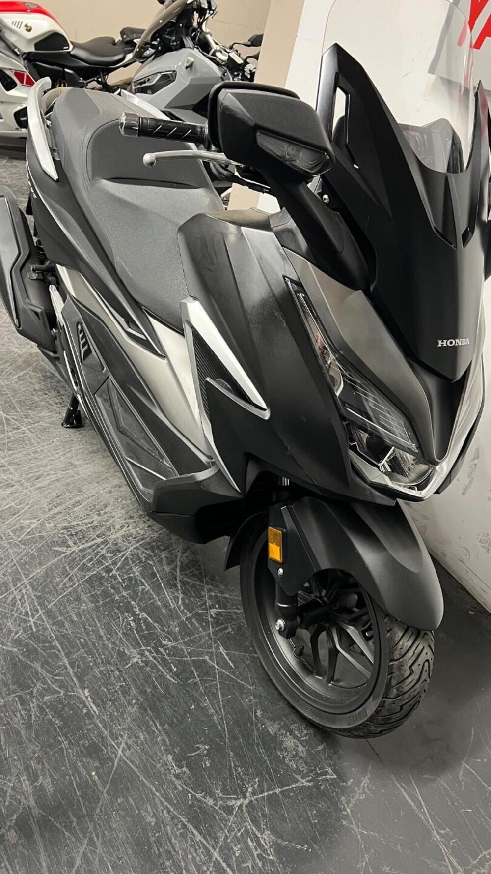 Honda Forza 350 (2022 - 24) (9)