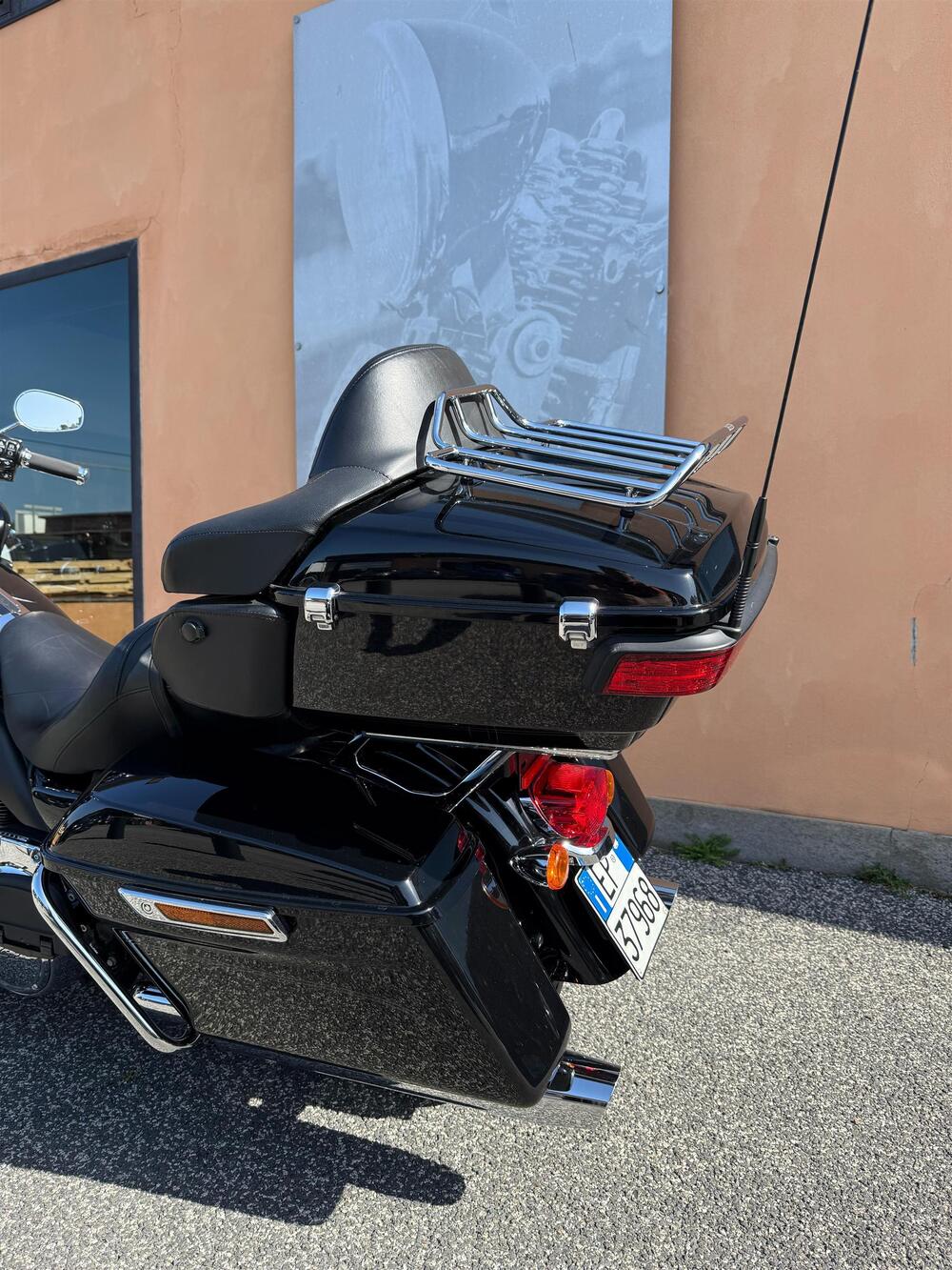 Harley-Davidson 114 Road Glide Ultra (2019) - FLTRXU (6)