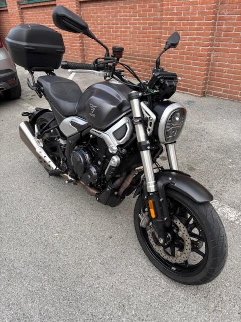 Voge Trofeo 500AC (2022 - 25) (3)