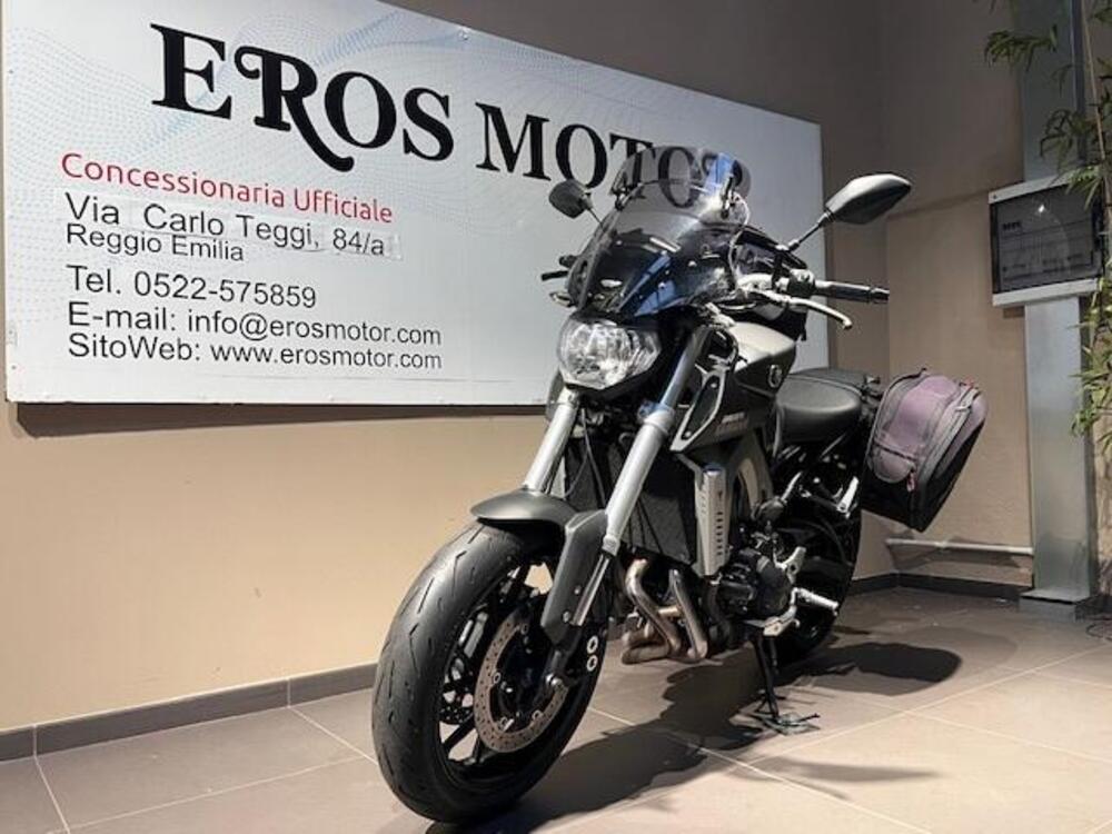 Yamaha MT-09 (2013 - 15) (5)