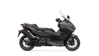 Yamaha T-Max 560 (2025) usata