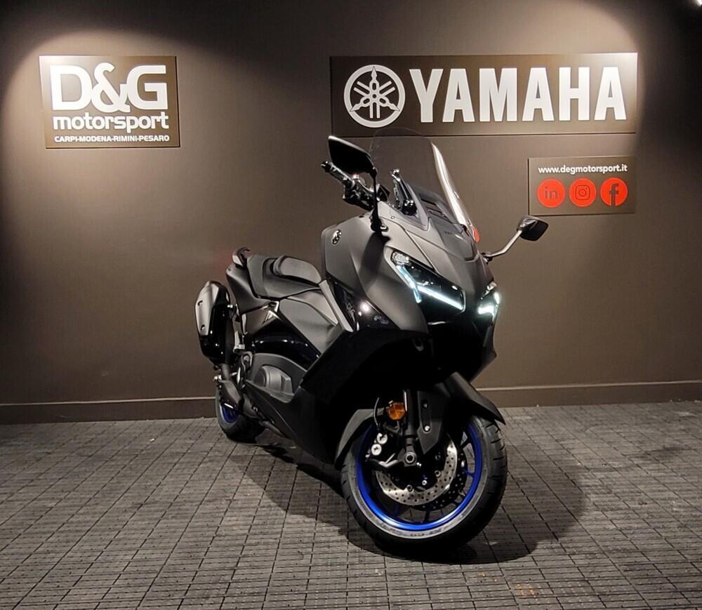 Yamaha T-Max 560 (2025) (3)