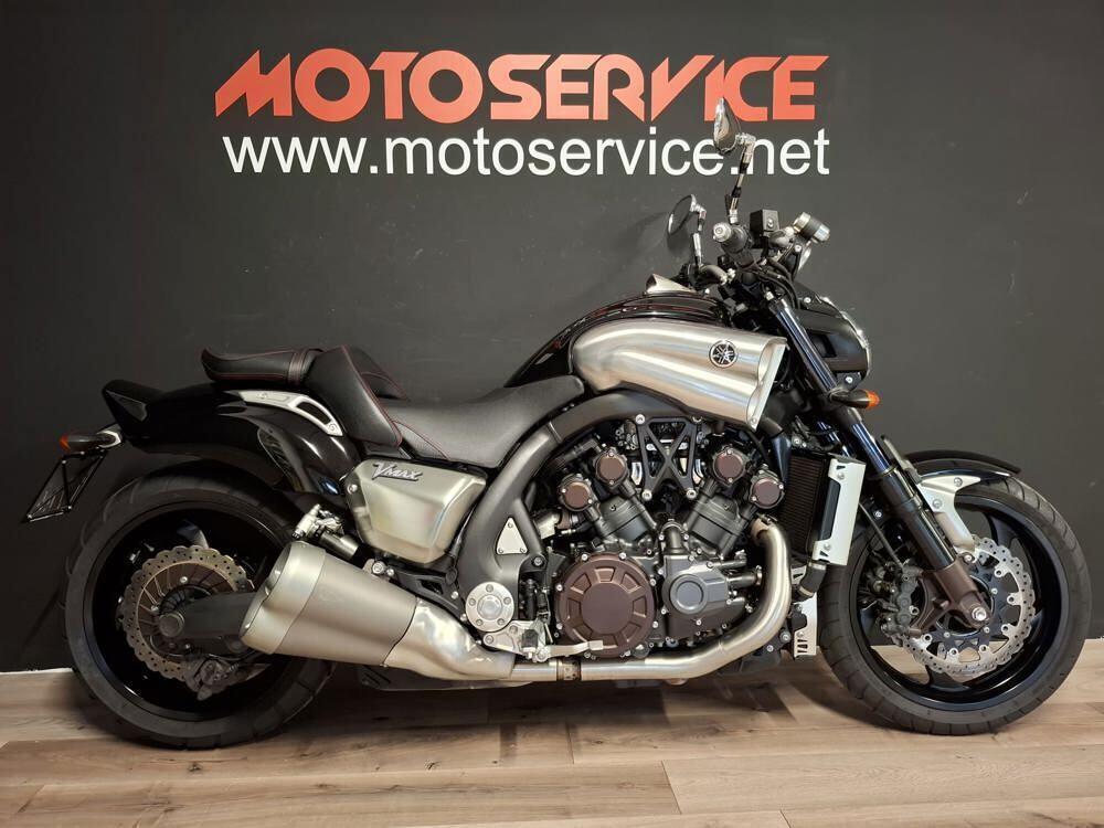 Yamaha VMAX (2008 - 17) (4)