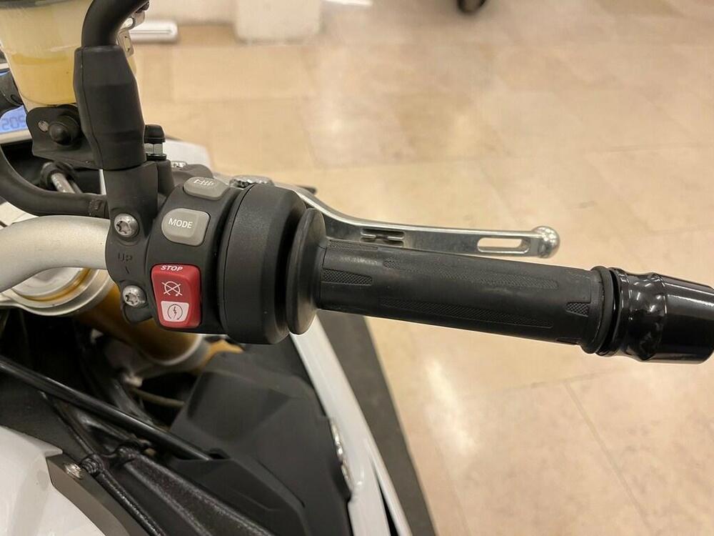 Bmw S 1000 R (2014 - 16) (7)